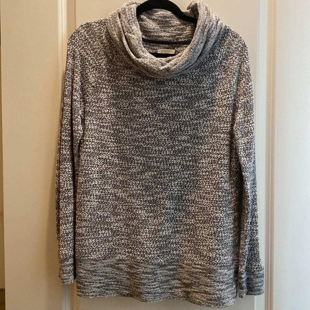Lou & Grey L black and white cowl neck sweater